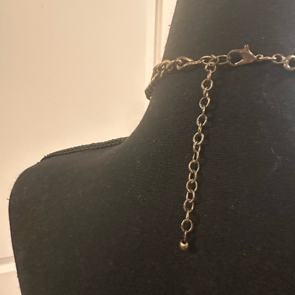 Elegant Red Bezel Beaded Statement Necklace - Picture 2 of 3